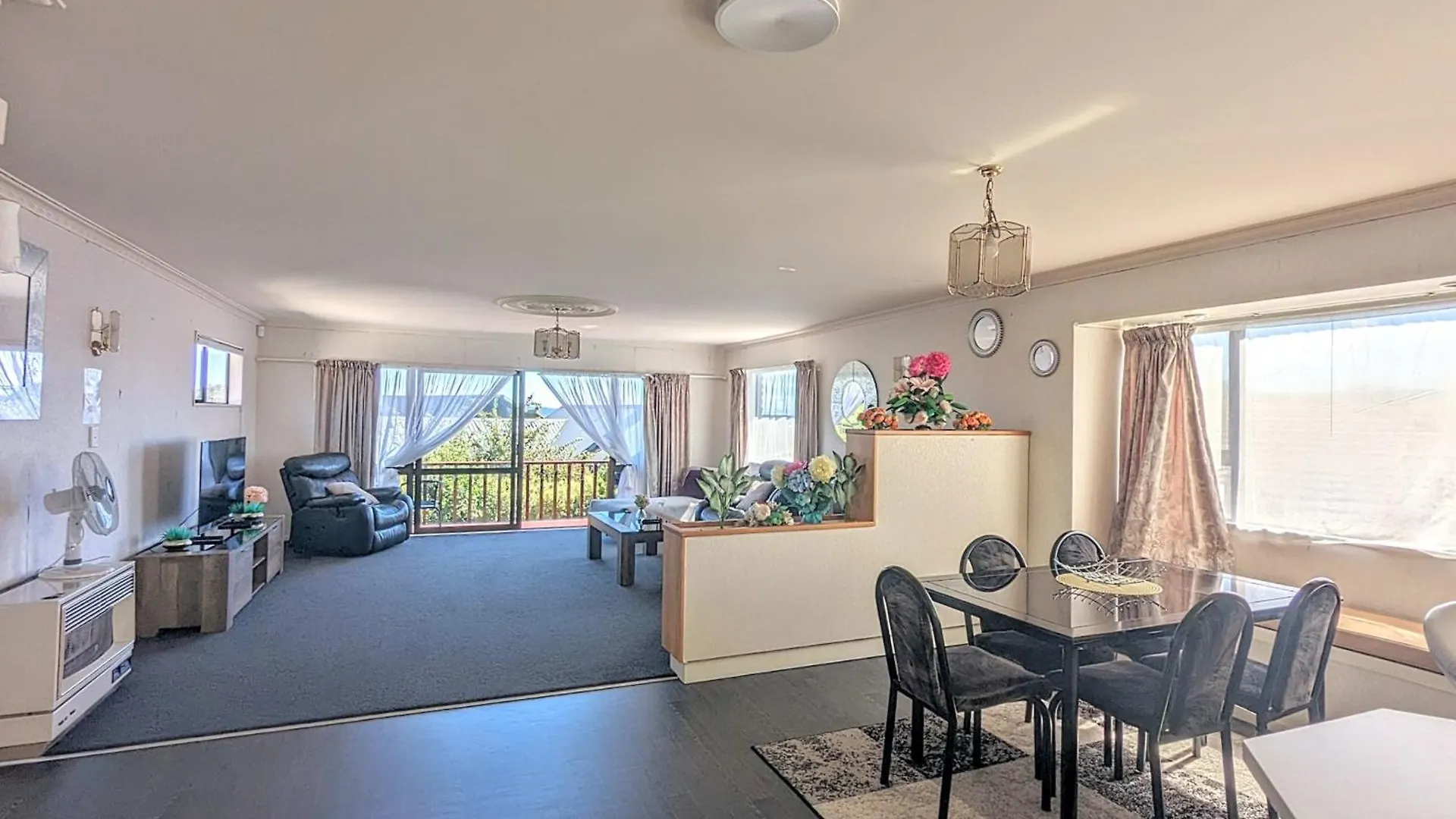 Available Now! Family Home Near Redwood Forest Rotorua Vakantiehuis