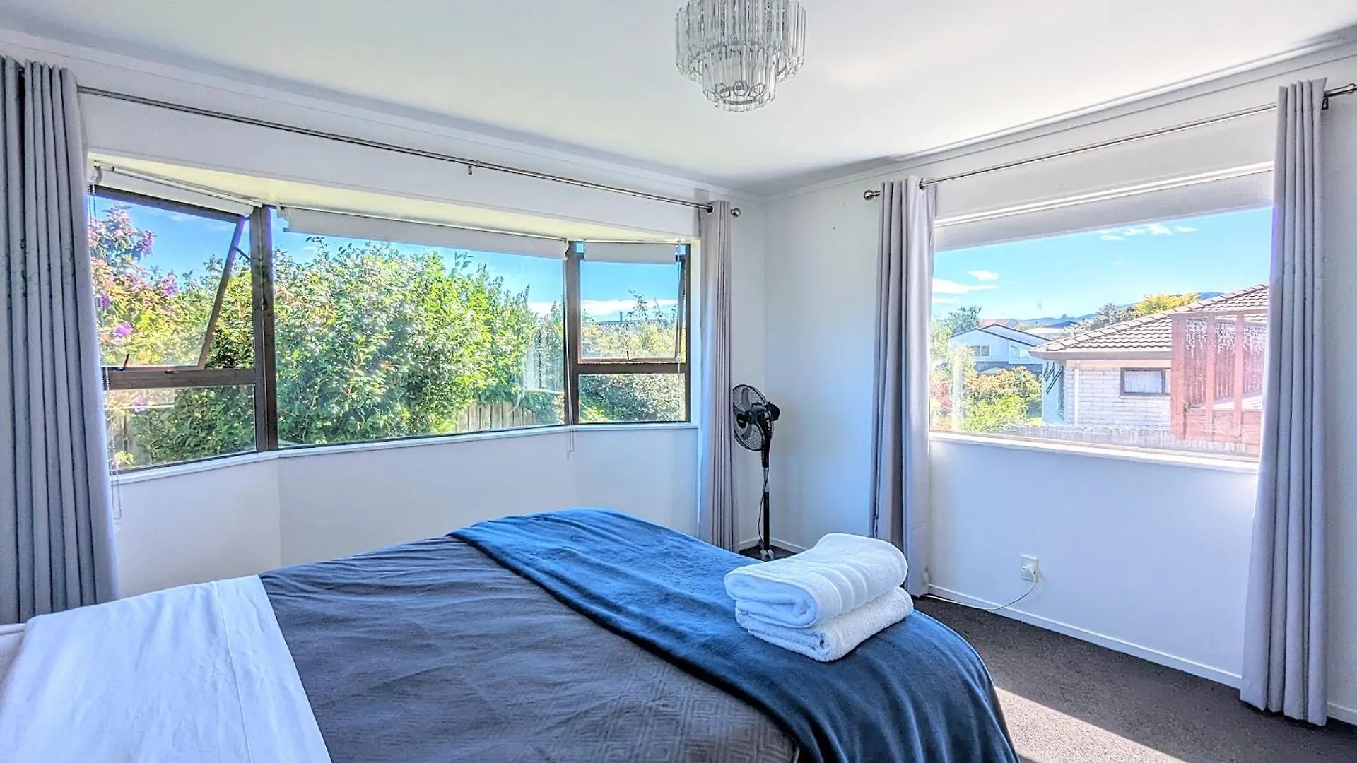 Available Now! Family Home Near Redwood Forest Rotorua Nieuw-Zeeland