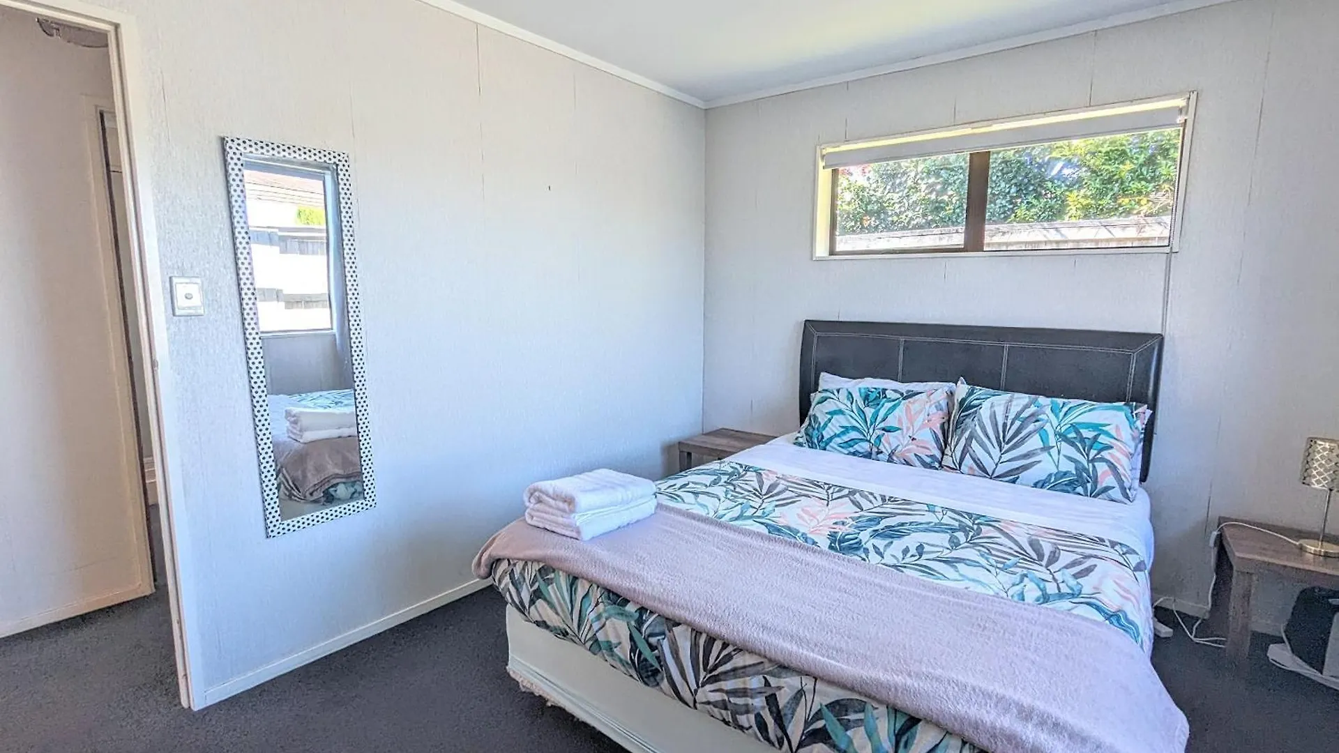 Available Now! Family Home Near Redwood Forest Rotorua 0*,  Nový Zéland